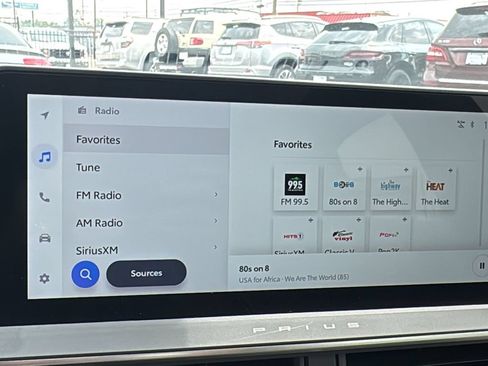 Used 2024 Toyota Prius XLE FWD image 29