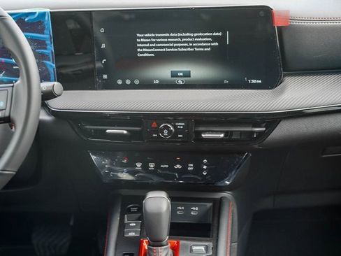 New 2026 Nissan Kicks SR image 14