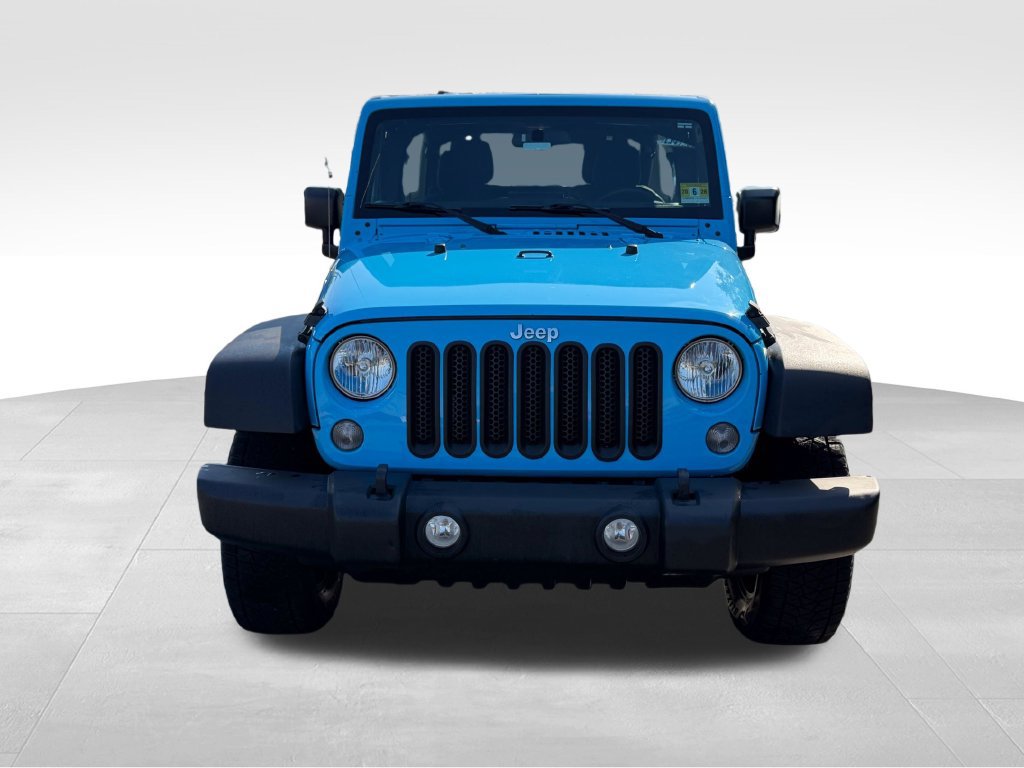 Used 2017 Jeep Wrangler Unlimited Sport w/ Connectivity Group AWD/4WD image 2