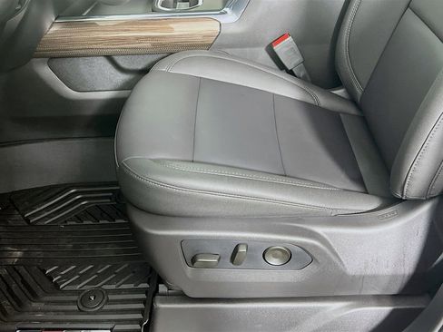 New 2026 Chevrolet Silverado 2500 LT image 19