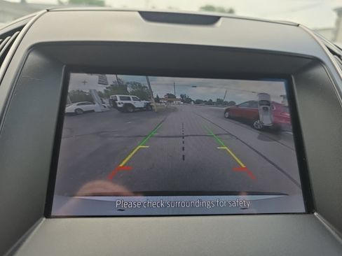 Used 2020 Ford Edge SEL AWD/4WD image 14