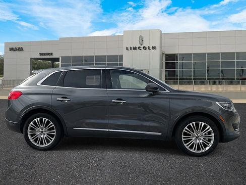 Used 2018 Lincoln MKX Reserve w/ Luxury Package image 3