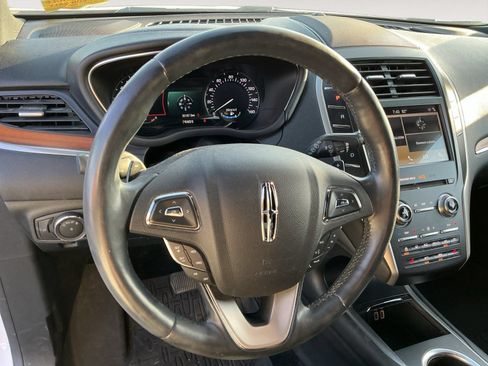Used 2019 Lincoln MKC Select w/ MKC Climate Package AWD/4WD image 12