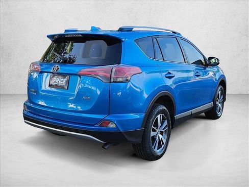Used 2018 Toyota RAV4 XLE FWD image 5