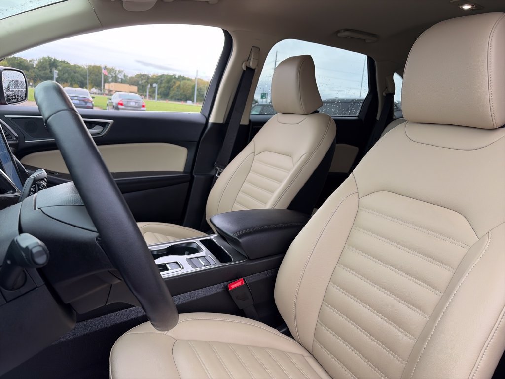 Used 2024 Ford Edge SEL w/ Convenience Package AWD/4WD image 16
