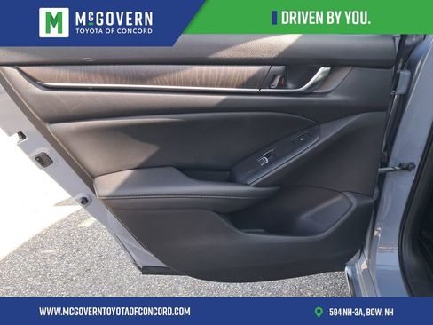 Used 2022 Honda Accord Touring image 17