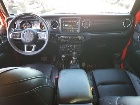 Used 2020 Jeep Gladiator Overland image 16