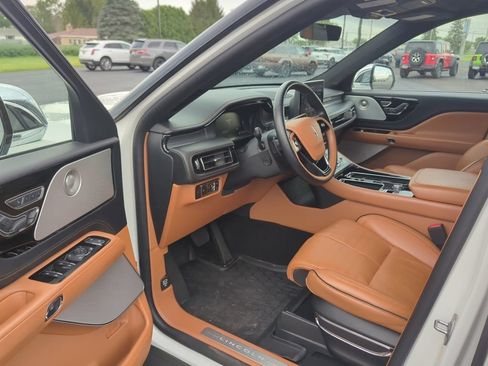 Used 2020 Lincoln Aviator Black Label w/ Dynamic Handling Package AWD/4WD image 8