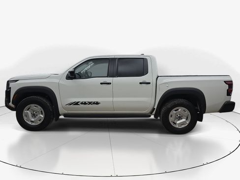 Used 2024 Nissan Frontier SV w/ Hardbody Edition AWD/4WD image 7