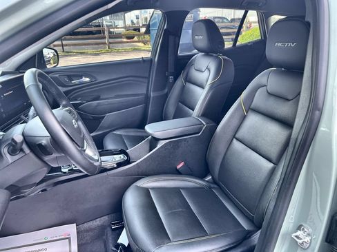 Used 2025 Chevrolet Trax ACTIV w/ Driver Confidence Package FWD image 11