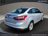 Used 2014 Ford Focus SE w/ SE Winter Package image 2