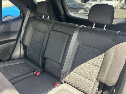 Used 2021 Chevrolet Equinox LT FWD image 17