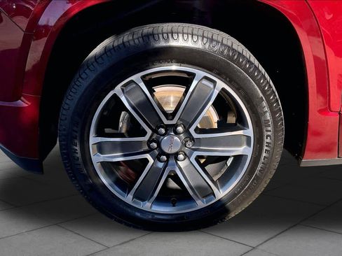 Used 2018 GMC Acadia Denali FWD image 11