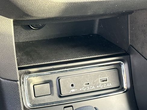 Certified 2023 Subaru Ascent Limited image 29