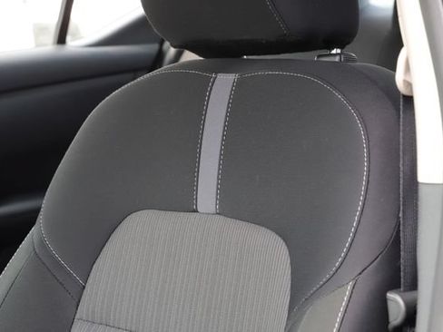 Used 2025 Nissan Sentra SV FWD image 12