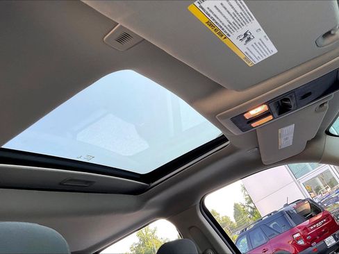 Used 2017 RAM 1500 Big Horn AWD/4WD image 21