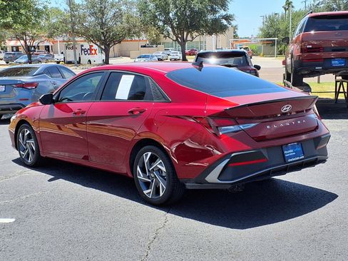 Certified 2025 Hyundai Elantra Sport FWD image 5