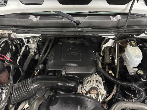Used 2010 Chevrolet Silverado 2500 W/T image 33