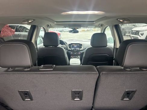 Used 2024 GMC Terrain Denali w/ Denali Premium Package AWD/4WD image 32