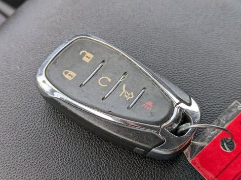 Used 2020 Chevrolet Equinox LT AWD/4WD image 30