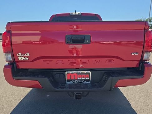 Used 2018 Toyota Tacoma SR w/ SR Convenience Package AWD/4WD image 6
