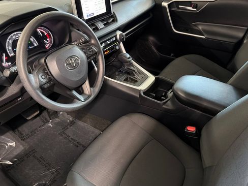 Certified 2025 Toyota RAV4 XLE w/ Convenience Package FWD image 11