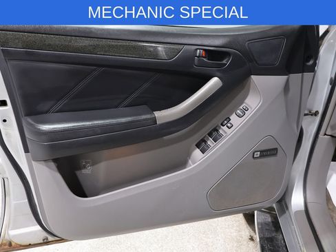 Used 2004 Toyota 4Runner Limited image 18