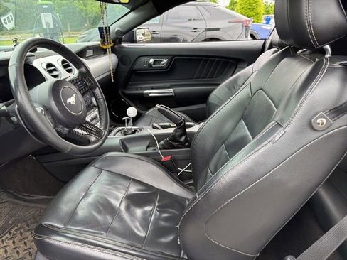Used 2017 Ford Mustang GT Premium RWD image 9