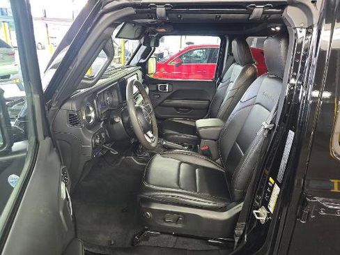 Used 2024 Jeep Wrangler Unlimited Sahara AWD/4WD image 2