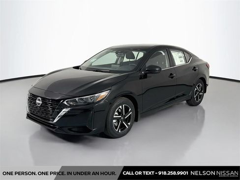 Certified 2025 Nissan Sentra SV FWD image 1
