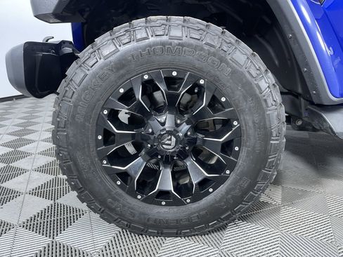 Used 2018 Jeep Wrangler Unlimited Sahara image 26