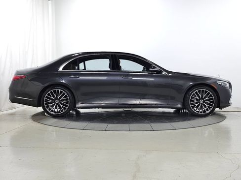 Used 2022 Mercedes-Benz S 580 4MATIC Sedan image 11