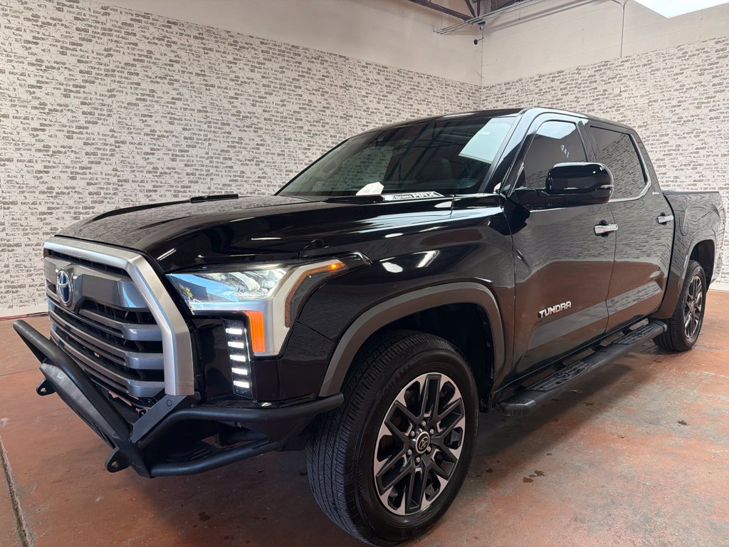 Used 2022 Toyota Tundra Limited AWD/4WD image 3