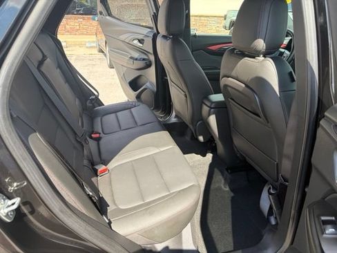 Used 2024 Chevrolet TrailBlazer RS AWD/4WD image 34