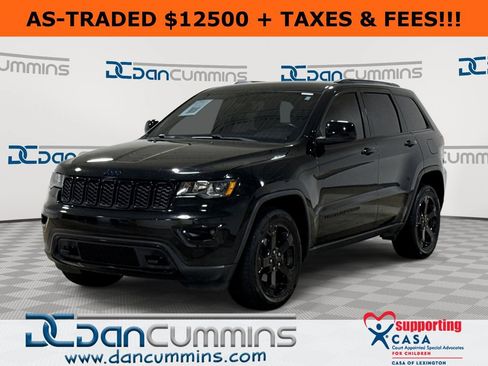Used 2018 Jeep Grand Cherokee Laredo AWD/4WD image 1