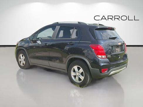 Used 2021 Chevrolet Trax LT w/ LT Convenience Package FWD image 5