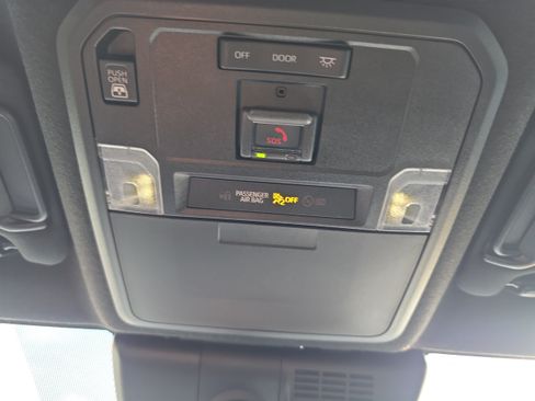 Used 2025 Toyota 4Runner TRD Off-Road AWD/4WD image 29