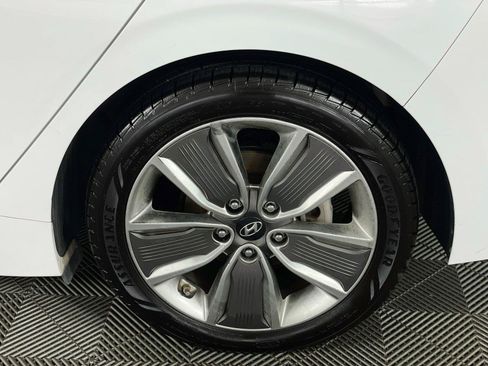 Used 2017 Hyundai Ioniq Limited FWD image 32