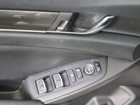 Used 2020 Honda Accord Sport image 21