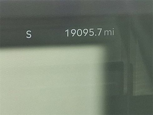 Certified 2024 Lincoln Nautilus Reserve image 20