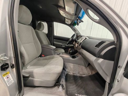 Used 2011 Toyota Tacoma 4x4 Access Cab w/ SR5 Pkg #2 image 26