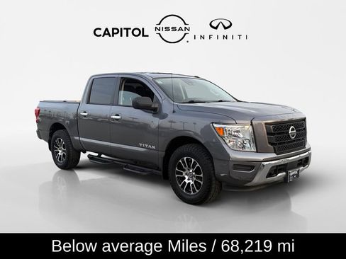 Used 2021 Nissan Titan SV w/ Accessory Utility Package image 3