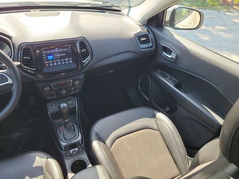 Used 2021 Jeep Compass Latitude w/ Sun and Sound Group image 13