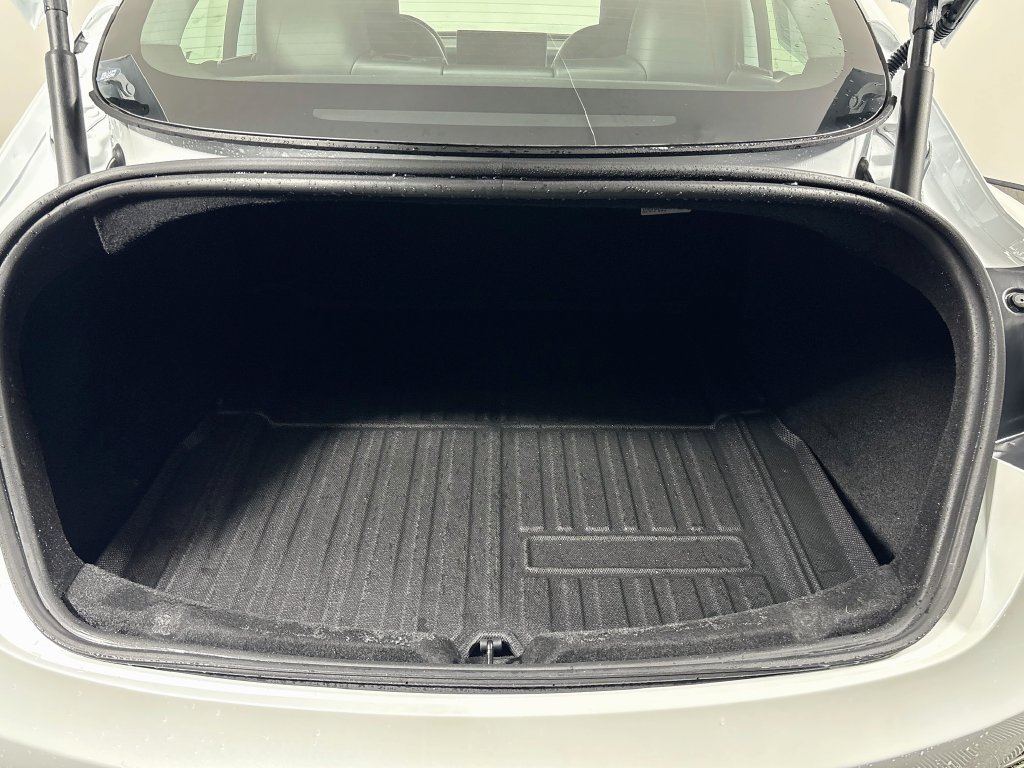 Used 2025 Tesla Model 3 Long Range RWD image 29