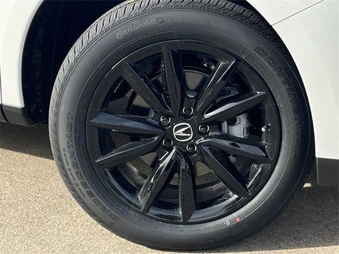 Used 2025 Acura RDX SH-AWD image 10