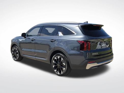 Certified 2025 Kia Sorento EX w/ Panoramic Sunroof Package FWD image 5