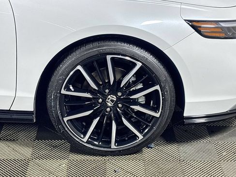 Used 2025 Honda Accord Touring image 24