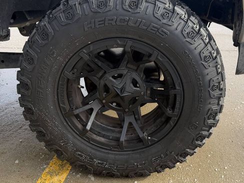 Used 2017 Ford F250 XLT w/ XLT Premium Package image 39