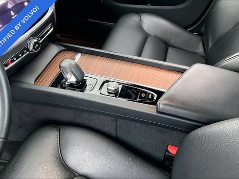 Certified 2023 Volvo S60 B5 Plus w/ Climate Package AWD/4WD image 18