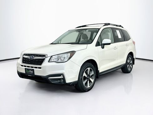 Used 2018 Subaru Forester 2.5i Premium AWD/4WD image 3